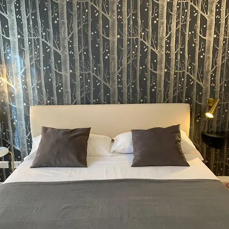 Cavour Urban By Ghor بيت ضيافة 4*